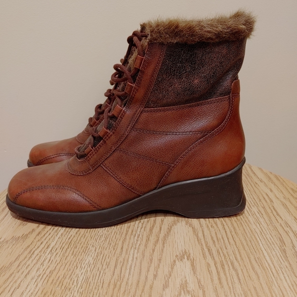 Vintage Classic Naturalizer Leather upper‎ winter snow boots Brown size 9…